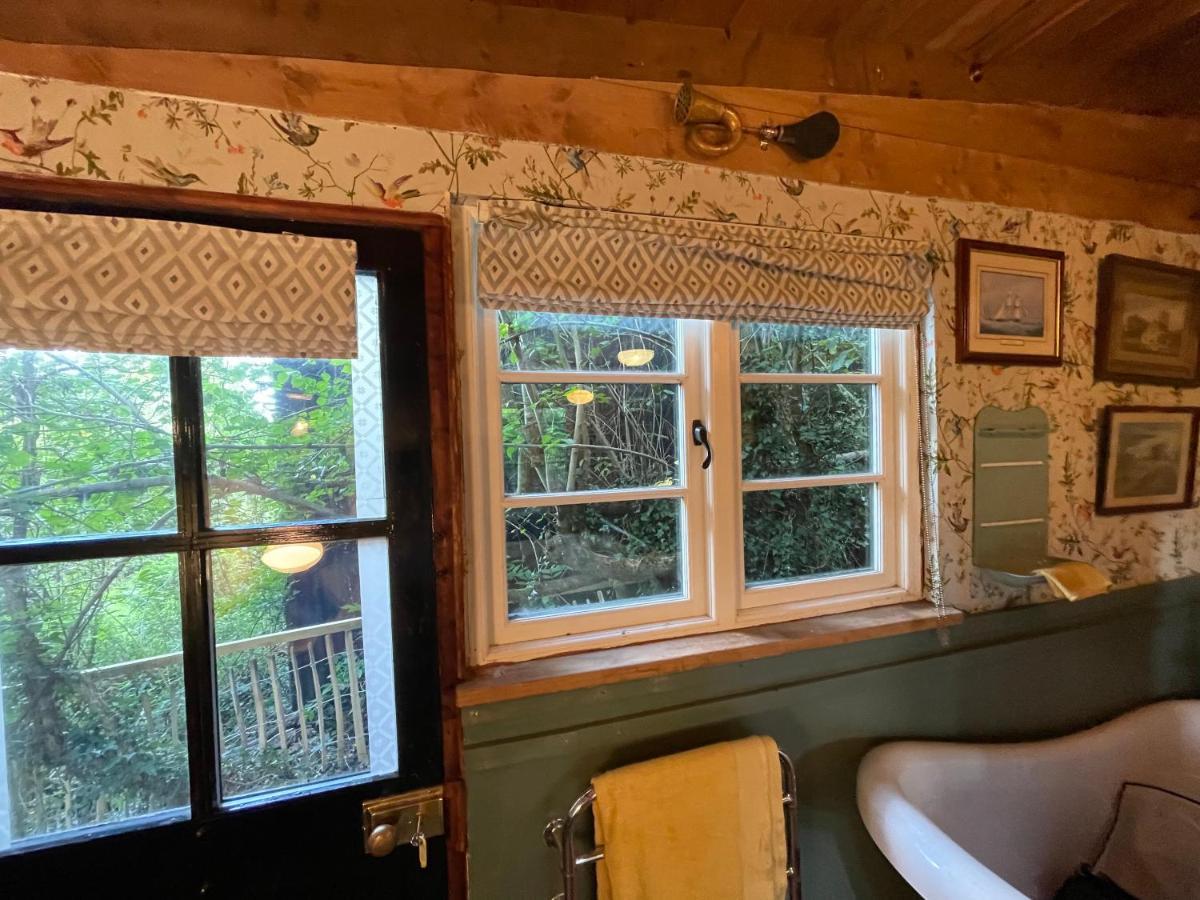 Remarkable Boultons Barn With Hot Tub 뉴턴애벗 외부 사진
