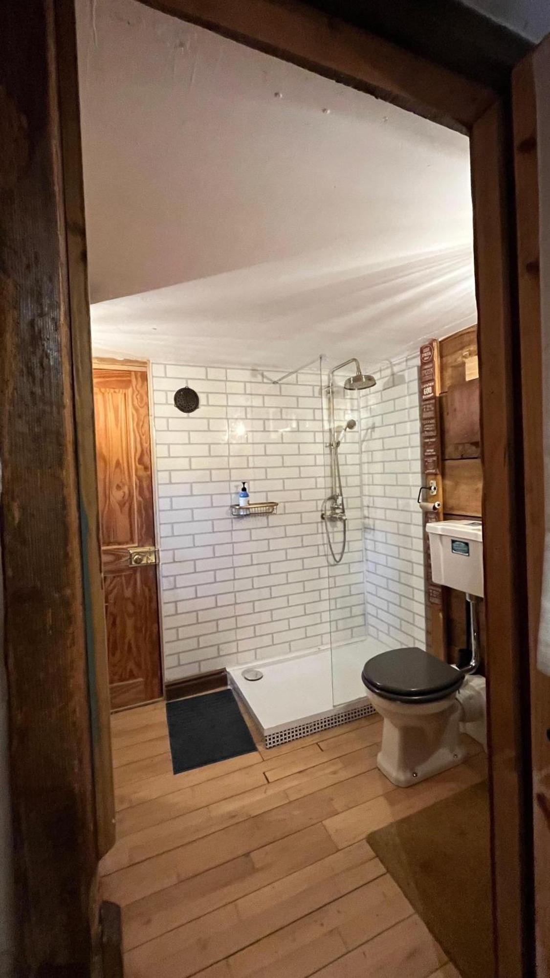 Remarkable Boultons Barn With Hot Tub 뉴턴애벗 외부 사진